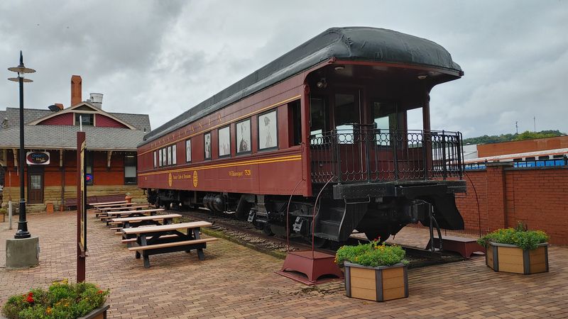 Dennison Railroad Depot Museum - Dennison
