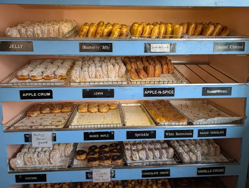 Country Style Donuts - Richmond