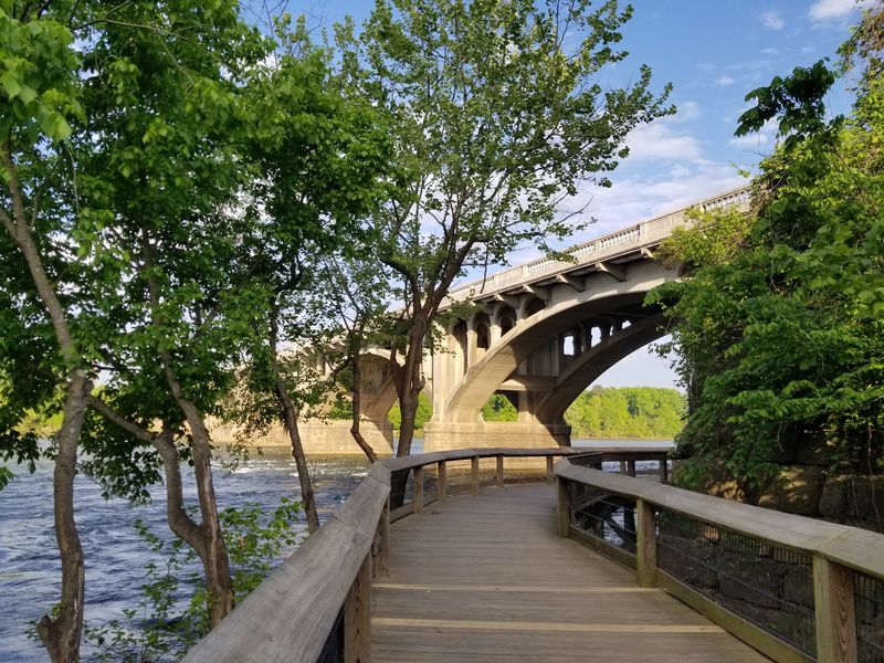 West Columbia Riverwalk