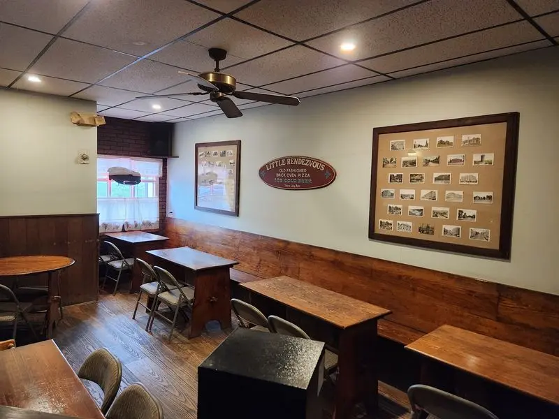 The No-Frills Dining Room Is Part of the Charm