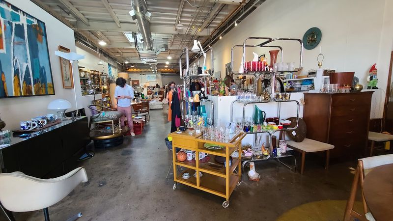 Father & Son Antiques - Raleigh