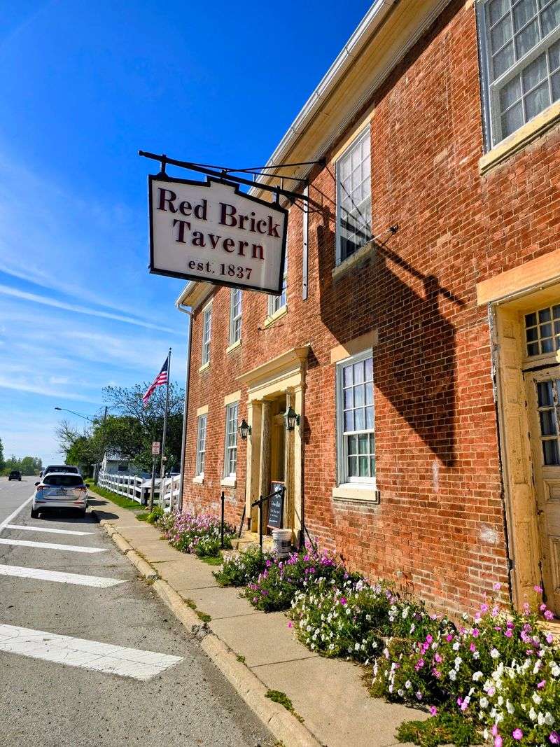 Red Brick Tavern