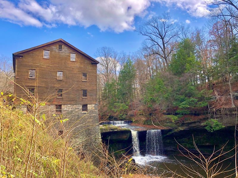 Mill Creek Park & Youngstown - Lanterman's Falls, Covered Bridges & Local Comfort Food