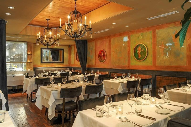 A Dining Room That Feels Like An Occasion