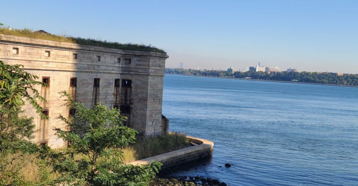 I Found 11 Historic Forts In New York Where Amazing Scenery And History Come Together