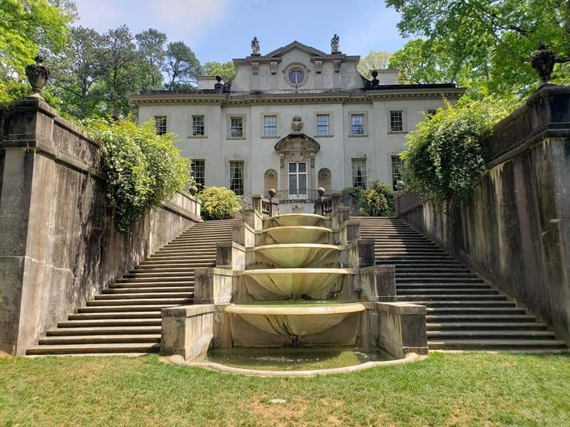 Swan House, Atlanta - The Hunger Games: Catching Fire