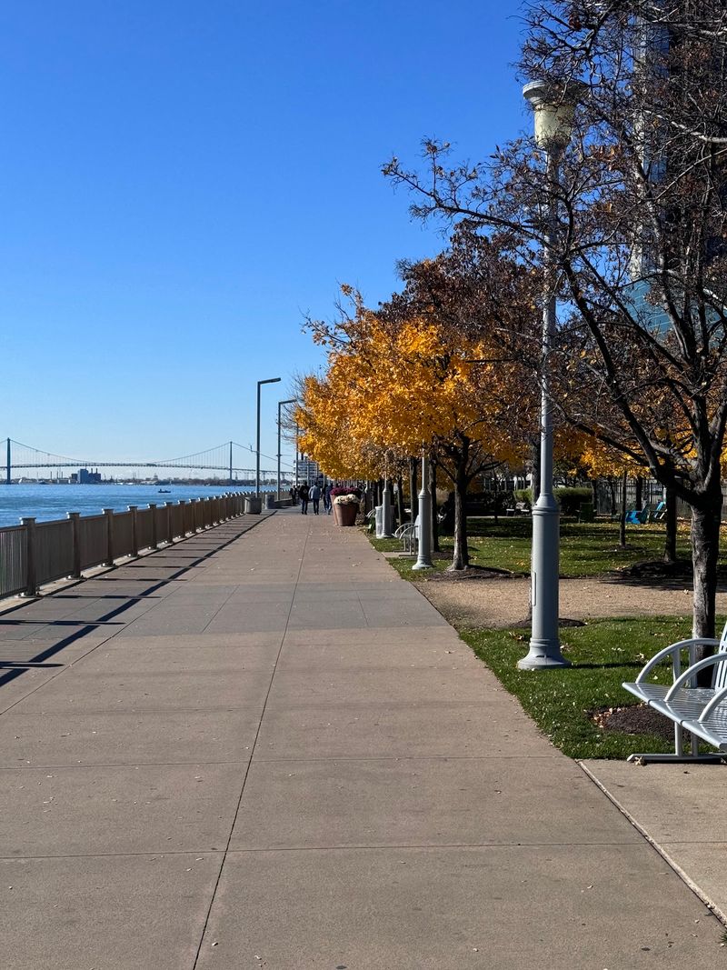 Detroit Riverwalk - Detroit