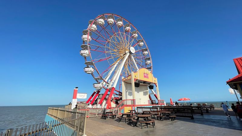 Ferris Wheel Views Without the Rush