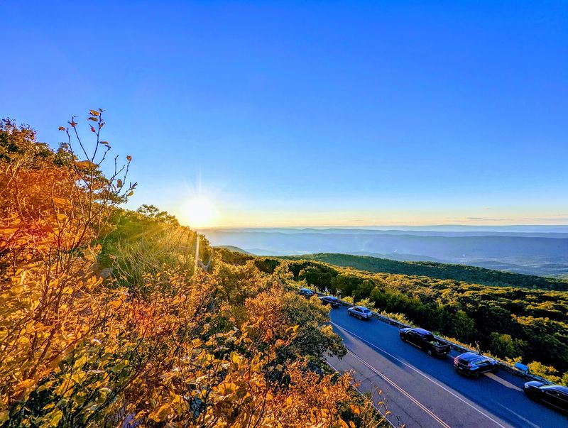 Big Views at Hogback Overlook