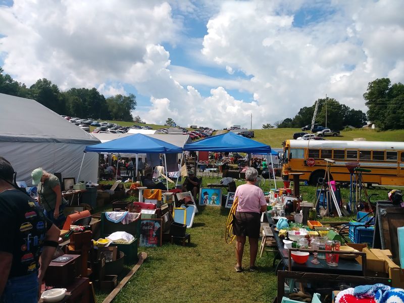 Hundreds Of Vendors Turn The Weekend Into A Massive Shopping Adventure