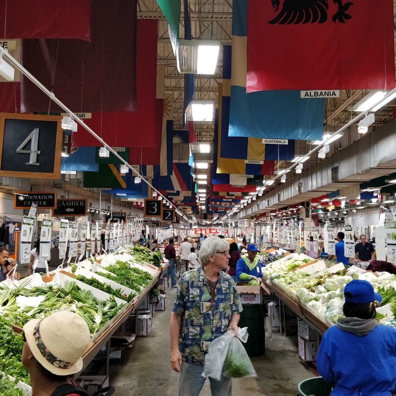 Produce Aisles That Shape the Menu