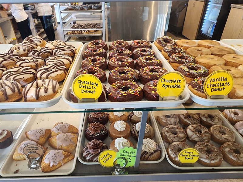 Playful Treats For The Fox Valley - Happy Bellies Bake Shop, Appleton, Outagamie County