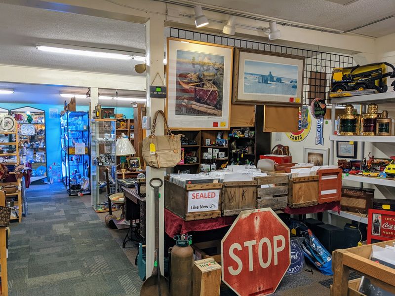 Thousands of Square Feet to Browse