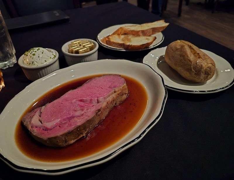 The Prime Rib Is the Reason to Make the Drive