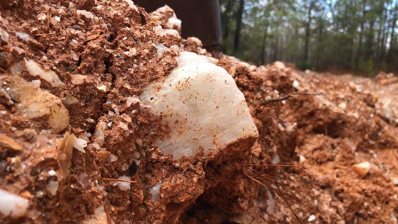 The Red Dirt Holds Genuine Gemstone Treasures