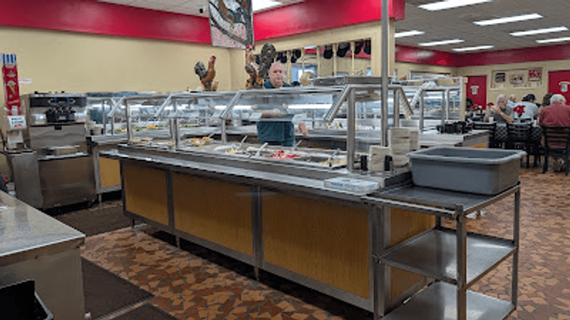The All-You-Can-Eat Rhythm of a True Country Buffet