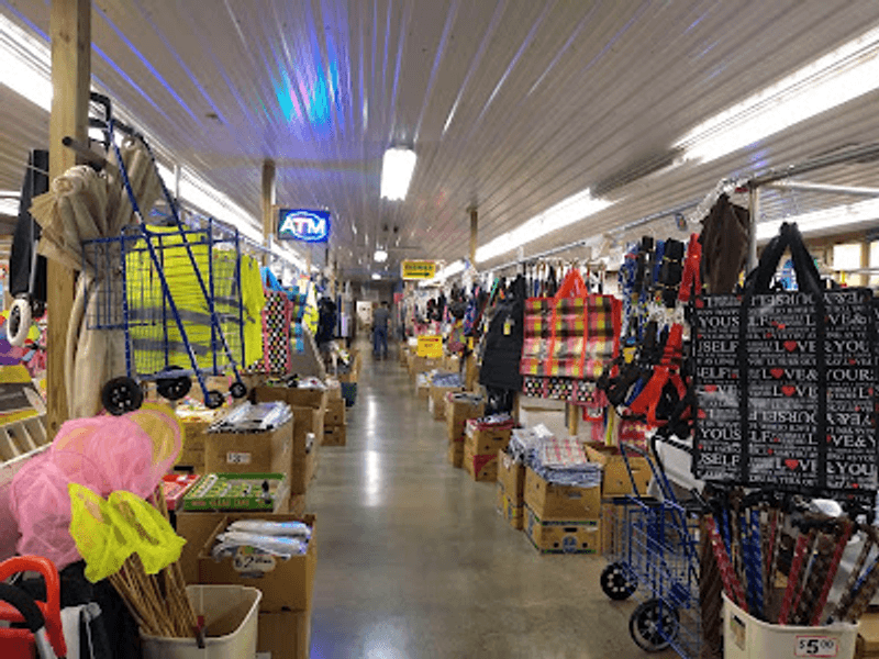 Indoor Aisles That Feel Like a Weekend Mall