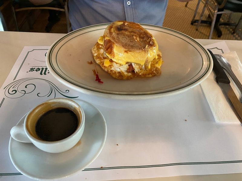 The Early Coffee-and-Pastry Pause