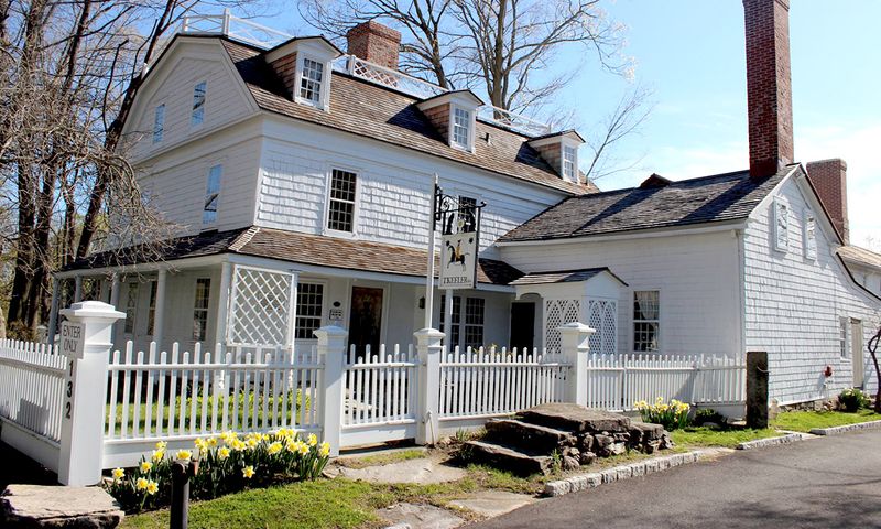Cass and Julia Gilbert's Outdoor Vision