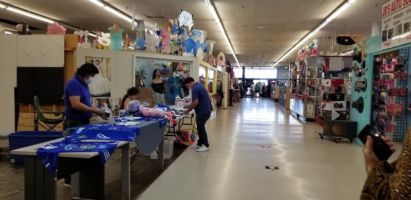 A Richmond Maze Worth Exploring - Jefferson Davis Flea Market