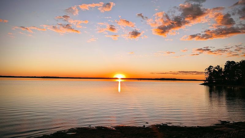 Lake Hartwell Views Steal The Show