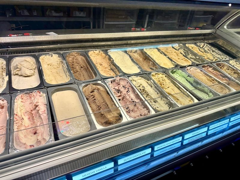 Clear River Ice Cream, Bakery & Deli - Fredericksburg