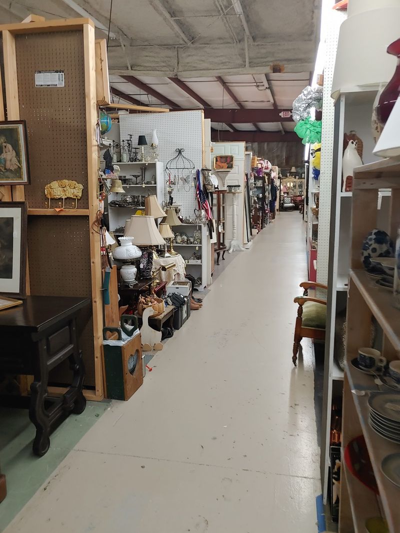 Friendly Faces and Wide Aisles Make Browsing Easier