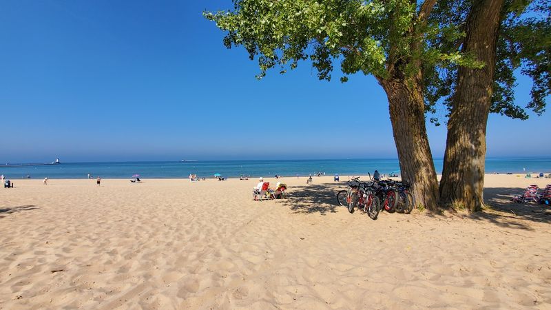 Ludington - Lake Michigan Beaches and Lighthouse Views