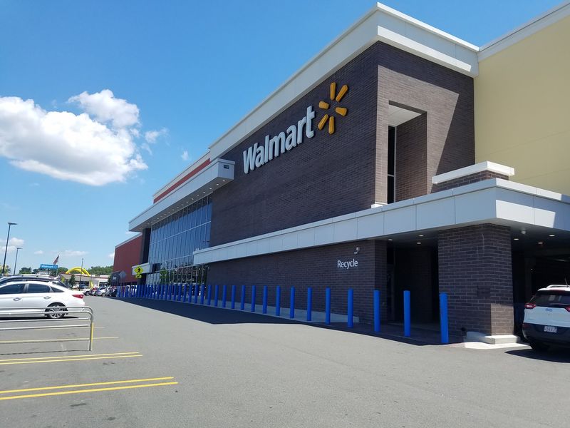 Walmart Supercenter - Saugus
