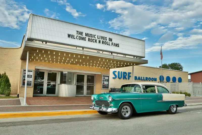 Lake Breezes and Rock and Roll Memories, Clear Lake, Cerro Gordo County
