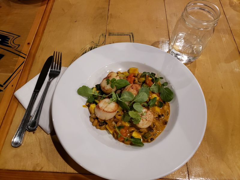 Seafood Specials Keep Regulars Curious