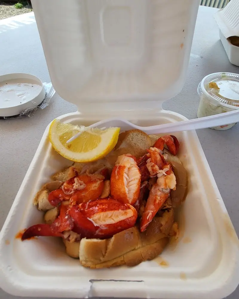Stowe's Seafood in West Haven, New Haven County,