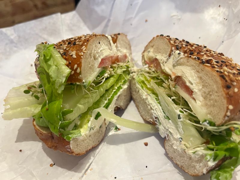 Weirddoughs Bagels & Brews - Warrenton