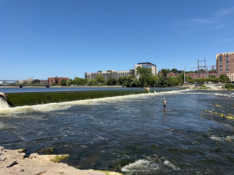 Grand River Edges Trail - Grand Rapids