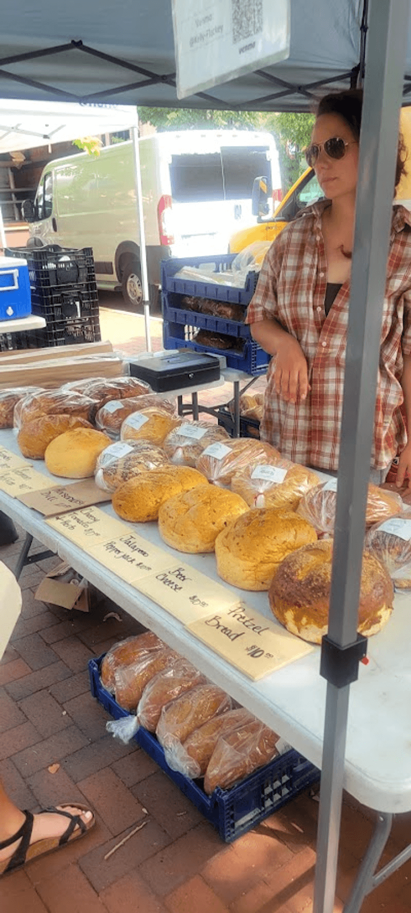 Bread Lines With a Loyal Following
