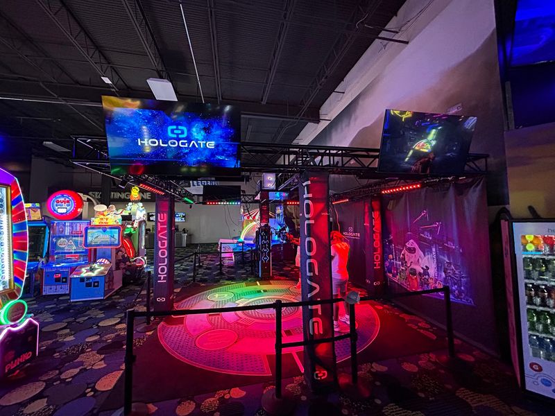 VR Games And Extra Attractions Keep The Day Moving