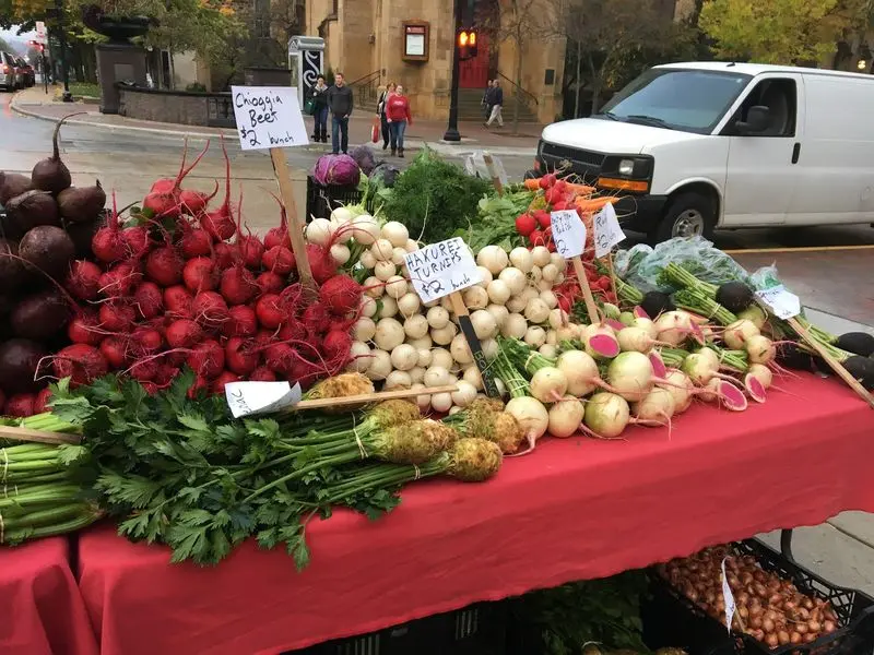 Seasonal Produce With a Wisconsin Clock