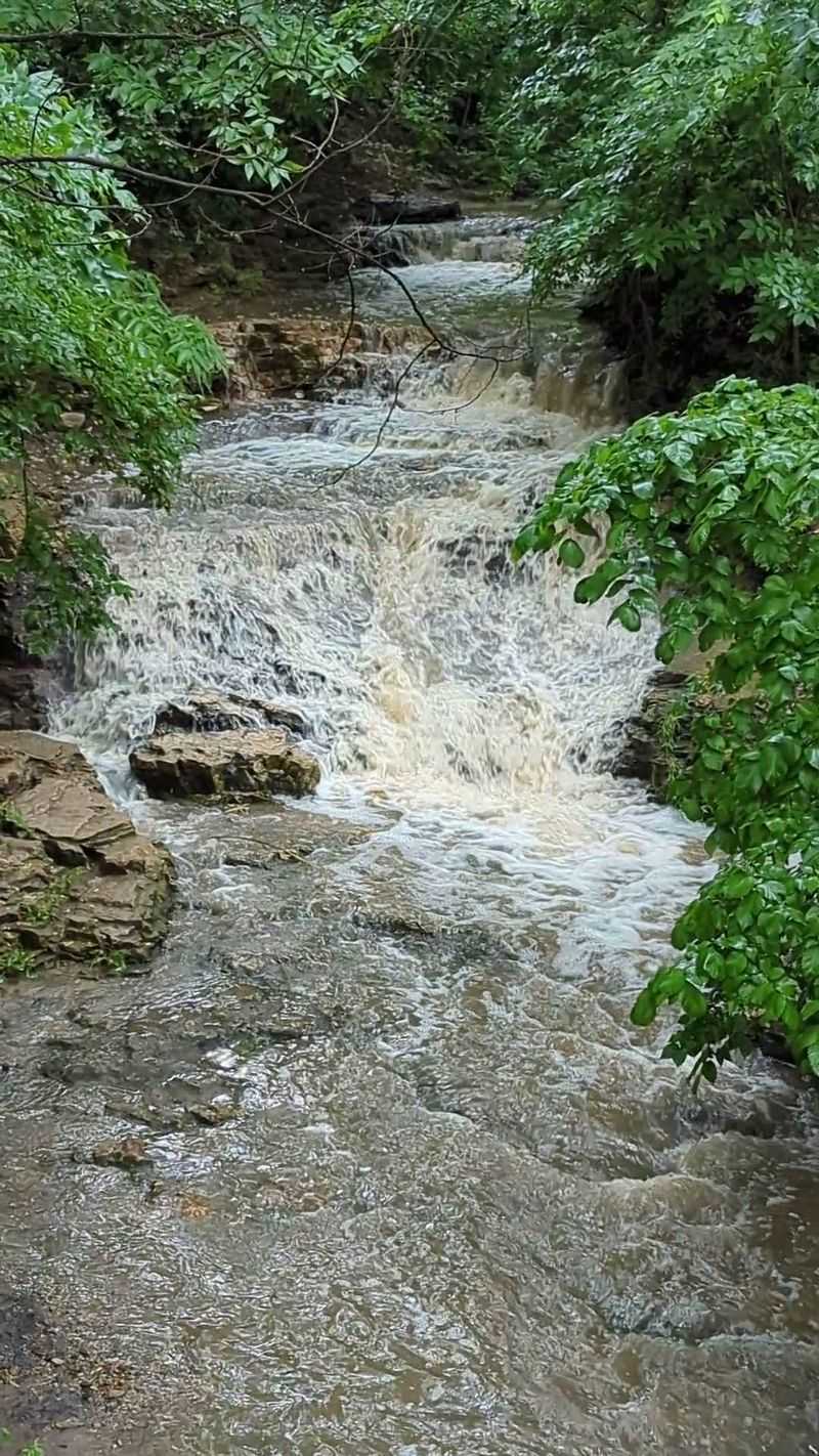 Duck Creek Waterfall Trail - Bettendorf