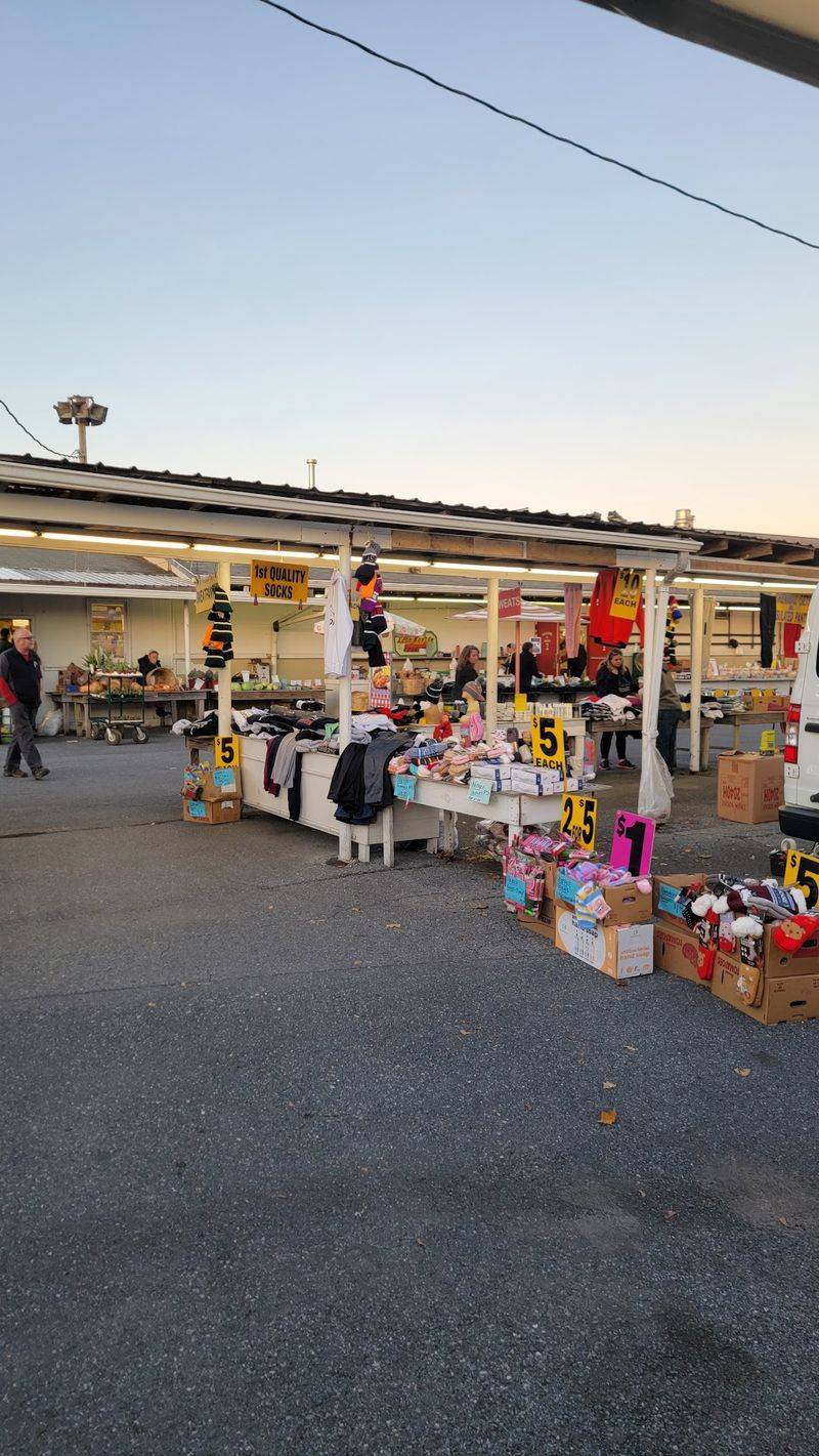 Experience the Tuesday Auction Tradition