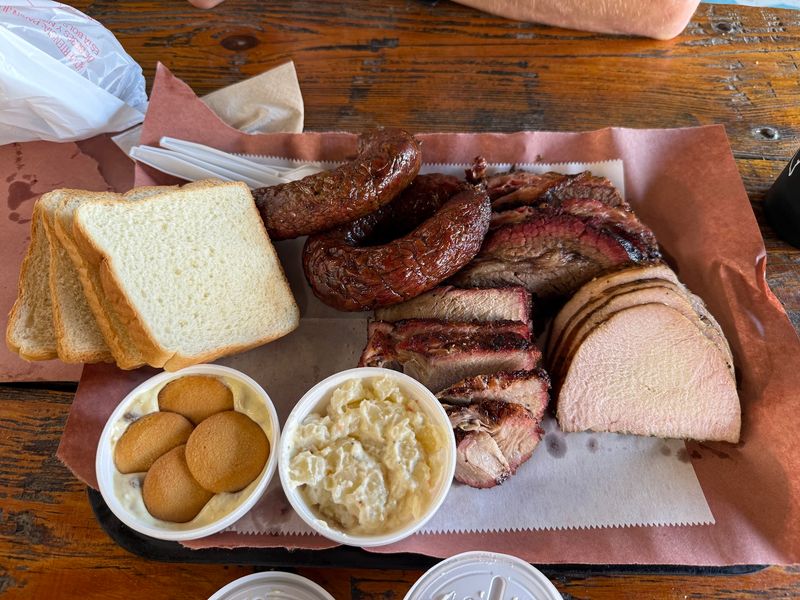 Snow's BBQ, Lexington, Lee County