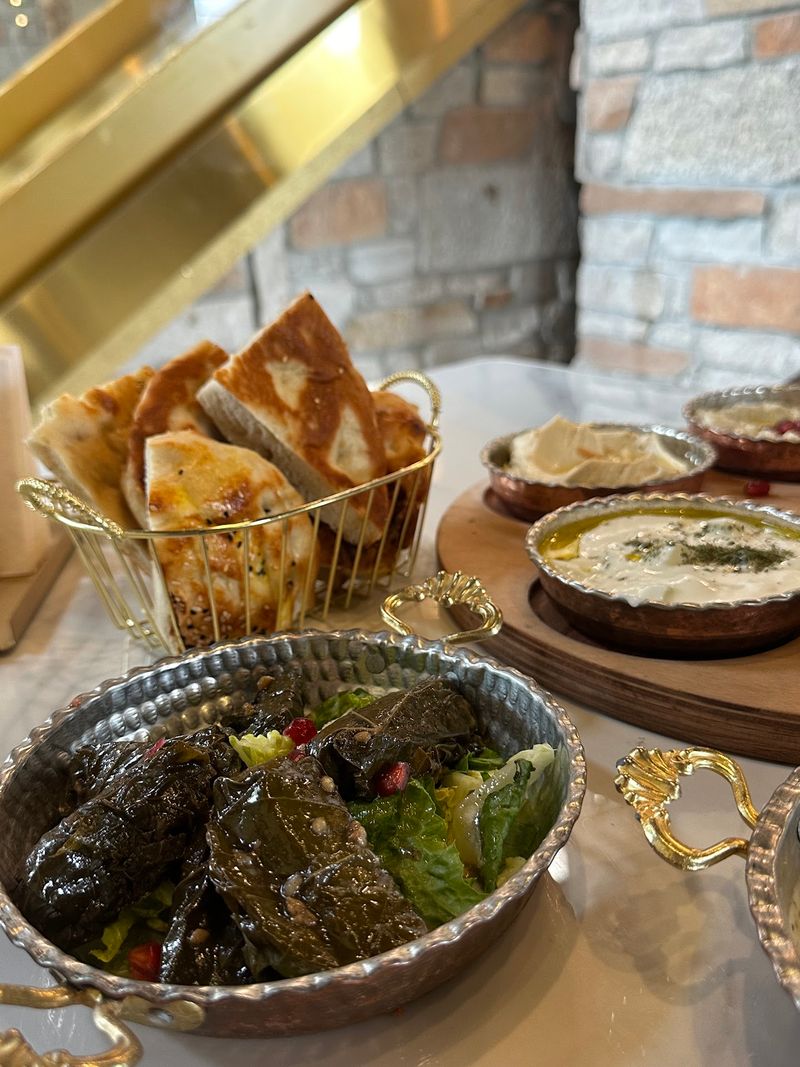 Gul Gul Lebanese & Turkish Cuisine - Sterling Heights