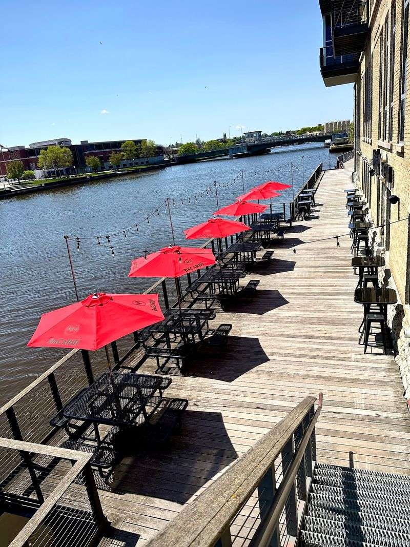 Waterfront Wine Bar - Manitowoc