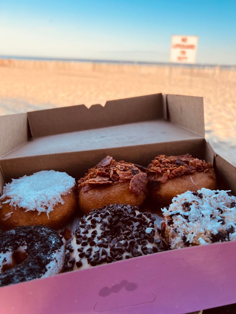 Beach Picnic: Breakfast on the Sand
