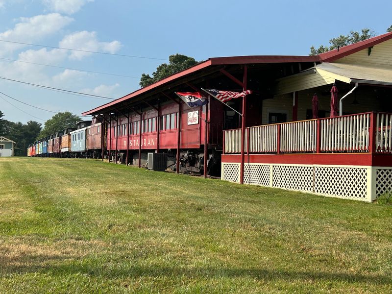 The Setting Puts You Right in Lancaster County Postcard Country