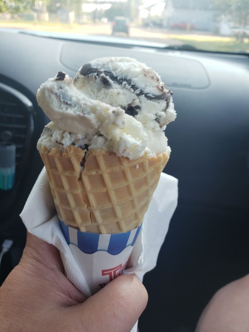 Island Ice Cream Store in Marquette, Marquette County,