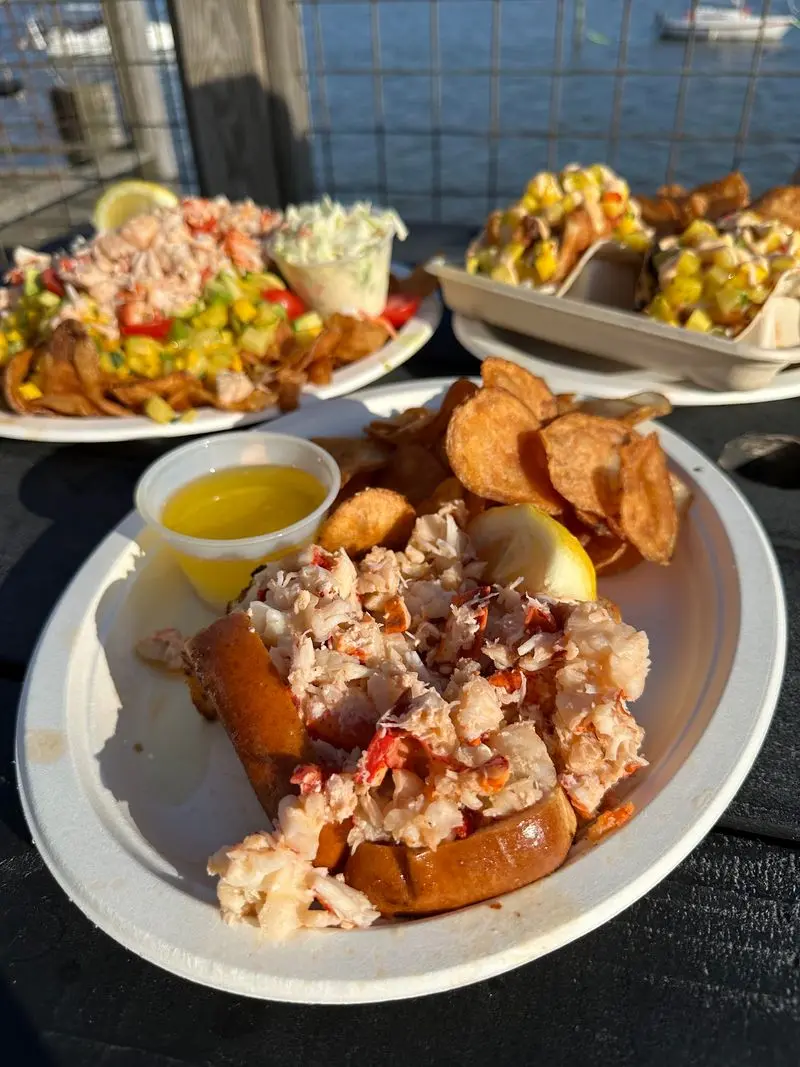 Shanks Waterfront Dining in Clinton, Middlesex County,