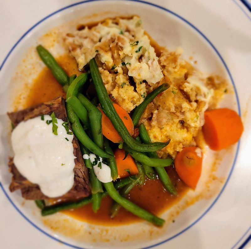 Big Portions Make the Meal Feel Generous