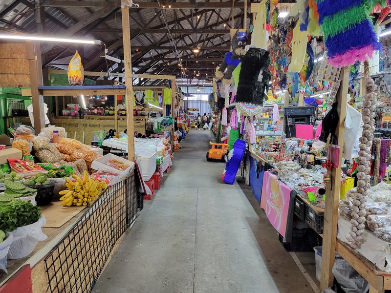 Azteca Farmers Market
