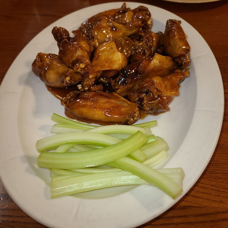 Small-Town Wing Night at Miltonian Pizzeria and Wing House