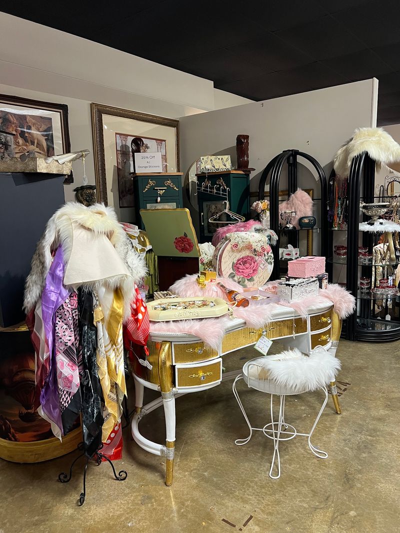 Look for Mid-Century and Retro Finds